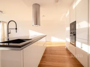 Prodej rodinného domu, Praha - Libuš, V Hrobech, 279 m2