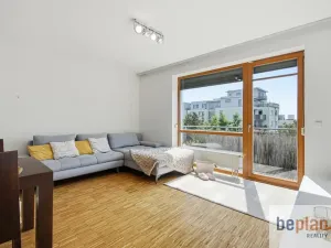 Pronájem bytu 2+kk, Praha - Malešice, Univerzitní, 63 m2