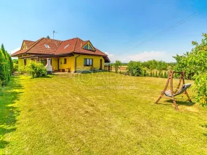 Prodej rodinného domu, Zlosyň, 209 m2