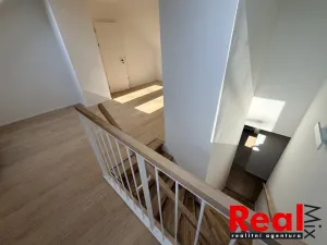 Pronájem bytu 3+kk, Pohořelice, U Kasáren, 69 m2