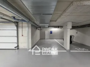 Pronájem garáže, Olomouc, Milana Ticháka, 20 m2