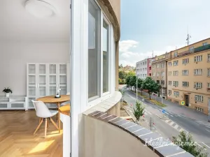 Pronájem bytu 1+kk, Praha - Podolí, Na dolinách, 39 m2