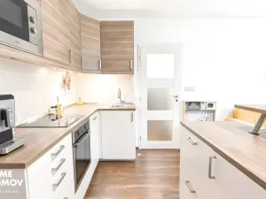 Pronájem bytu 3+kk, Kroměříž, Rumunská, 54 m2