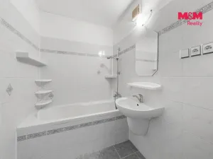 Prodej bytu 2+1, Benešov nad Ploučnicí, Sídliště, 56 m2