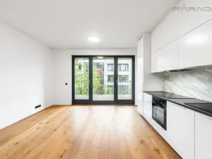 Pronájem bytu 2+kk, Praha - Smíchov, Grafická, 66 m2