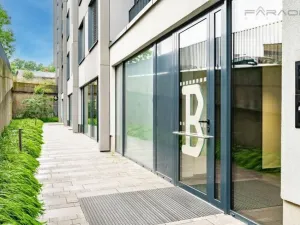 Pronájem bytu 2+kk, Praha - Smíchov, Grafická, 66 m2