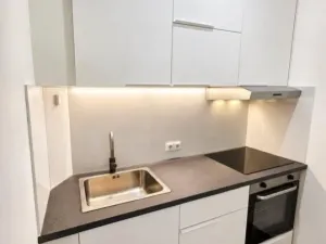 Pronájem bytu 2+kk, Praha - Vysočany, U vysočanského pivovaru, 50 m2