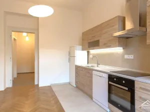 Pronájem bytu 2+1, Praha - Vinohrady, Na Kozačce, 73 m2