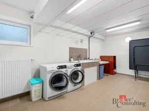 Prodej rodinného domu, Babice, Honzíkova, 389 m2