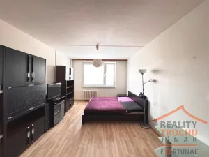 Prodej bytu 1+1, Hradec Králové, třída Edvarda Beneše, 40 m2