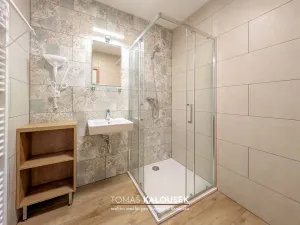 Pronájem restaurace, Ivančice, Tesařovo náměstí, 2319 m2
