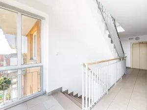 Pronájem bytu 1+kk, Praha - Troja, Vřesová, 34 m2
