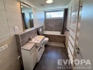 Pronájem bytu 2+kk, Dobřany, 55 m2