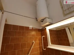 Pronájem bytu 2+1, Praha - Vinohrady, Římská, 65 m2