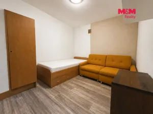 Pronájem chaty, Úvaly, 45 m2