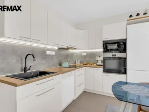 Prodej bytu 3+1, Třebíč - Nové Dvory, Tkalcovská, 72 m2