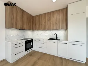 Pronájem bytu 1+kk, Třebíč - Nové Město, Modřínová, 38 m2