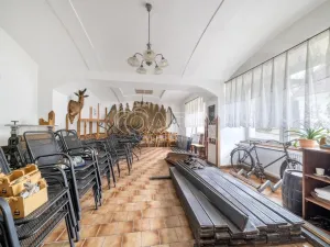Pronájem restaurace, Doksy, Komenského, 261 m2