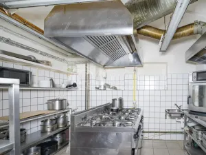 Pronájem restaurace, Doksy, Komenského, 261 m2
