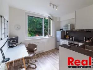 Pronájem bytu 1+1, Brno - Jundrov, Jasanová, 32 m2