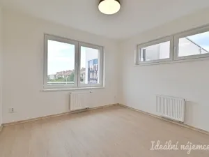 Pronájem bytu 2+kk, Brno - Slatina, Kobylnická, 34 m2