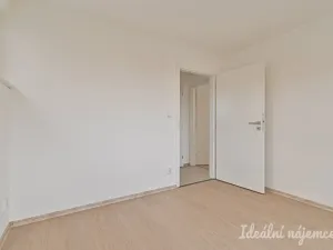 Pronájem bytu 2+kk, Brno - Slatina, Kobylnická, 34 m2