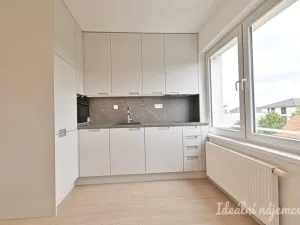 Pronájem bytu 2+kk, Brno - Slatina, Kobylnická, 34 m2