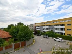 Pronájem bytu 2+kk, Brno - Slatina, Kobylnická, 34 m2