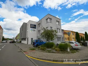 Pronájem bytu 2+kk, Brno - Slatina, Kobylnická, 34 m2