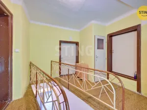 Prodej rodinného domu, Janov, 201 m2
