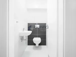 Pronájem bytu 2+kk, Praha, Pod stolovou horou, 57 m2