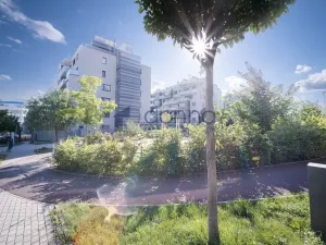 Pronájem bytu 2+kk, Praha, Pod stolovou horou, 57 m2