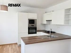 Pronájem bytu 3+kk, Praha - Nusle, Hvězdova, 61 m2