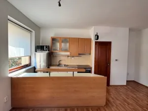Pronájem bytu 2+kk, Pardubice, Ke Kamenci, 62 m2
