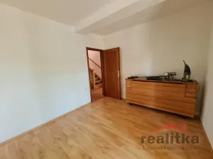 Prodej rodinného domu, Opava - Zlatníky, 6. května, 161 m2