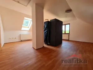 Prodej rodinného domu, Opava - Zlatníky, 6. května, 161 m2
