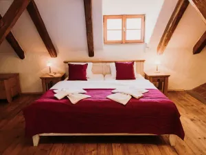 Prodej ubytování, Telč - Telč-Štěpnice, Slavatovská, 844 m2