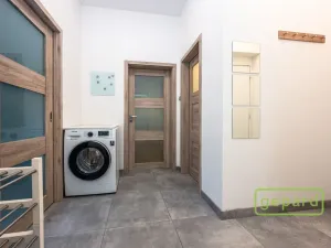 Pronájem bytu 2+kk, Praha - Smíchov, Grafická, 54 m2