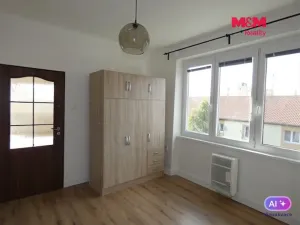 Pronájem bytu 2+1, Louny, 28. října, 56 m2