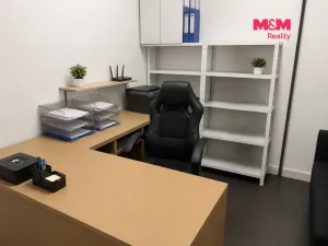 Pronájem obchodního prostoru, Louny, 5. května, 93 m2
