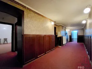 Pronájem obchodního prostoru, Praha, Petřínská, 135 m2