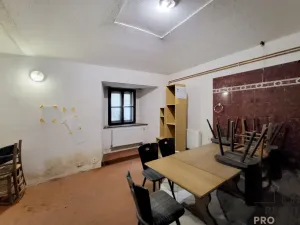 Pronájem obchodního prostoru, Praha, Petřínská, 135 m2