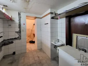 Pronájem obchodního prostoru, Praha, Petřínská, 135 m2