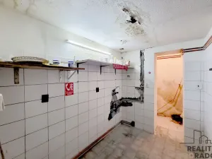Pronájem obchodního prostoru, Praha, Petřínská, 135 m2
