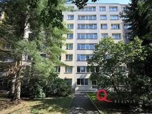 Pronájem bytu 3+1, Praha - Prosek, Veltruská, 60 m2