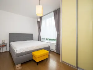 Pronájem bytu 2+kk, Praha - Prosek, Zubrnická, 60 m2