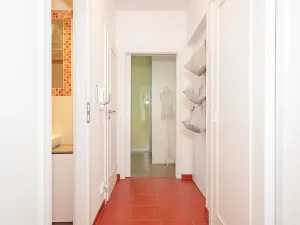 Pronájem bytu 2+kk, Praha - Prosek, Zubrnická, 60 m2