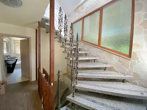 Prodej rodinného domu, Plesná, Sokolská, 200 m2