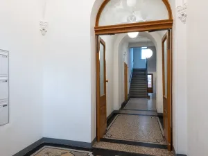 Pronájem komerční, Praha, Pařížská, 105 m2