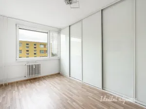 Pronájem bytu 3+1, Praha - Kobylisy, Chotovická, 71 m2